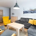 Apartamento Wonder - Górskie Z Kominkami, Bezpłatnym Parkingiem I Placem Zabaw Na Terenie Kompleksu Karpacz