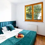 Wonder - Górskie Z Kominkami, Bezpłatnym Parkingiem I Placem Zabaw Na Terenie Kompleksu Apartamento Karpacz