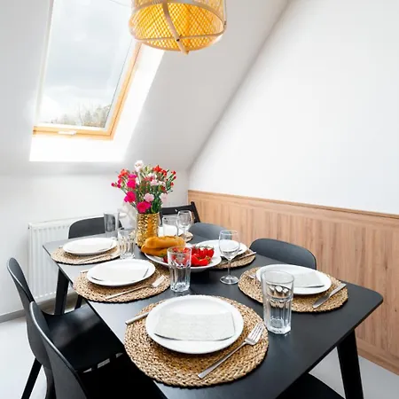 Wonder - Gorskie Z Kominkami, Bezplatnym Parkingiem I Placem Zabaw Na Terenie Kompleksu Karpacz