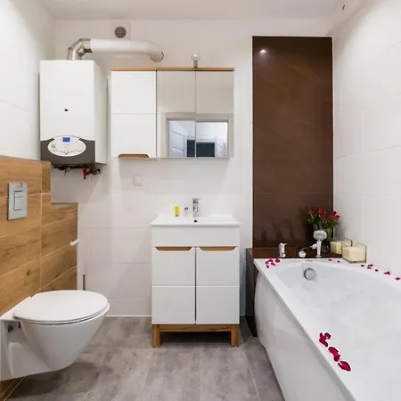 Daire Wonder - Gorskie Z Kominkami, Bezplatnym Parkingiem I Placem Zabaw Na Terenie Kompleksu Karpacz