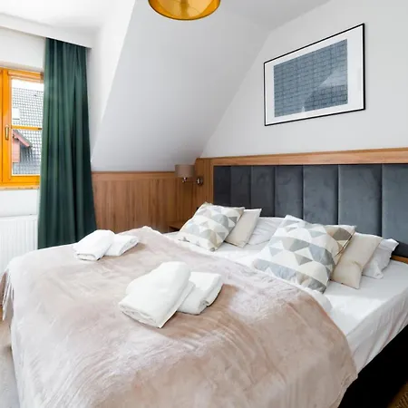 Wonder - Gorskie Z Kominkami, Bezplatnym Parkingiem I Placem Zabaw Na Terenie Kompleksu Karpacz