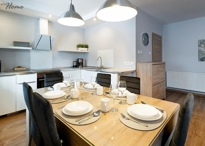 Wonder - Górskie Z Kominkami, Bezpłatnym Parkingiem I Placem Zabaw Na Terenie Kompleksu