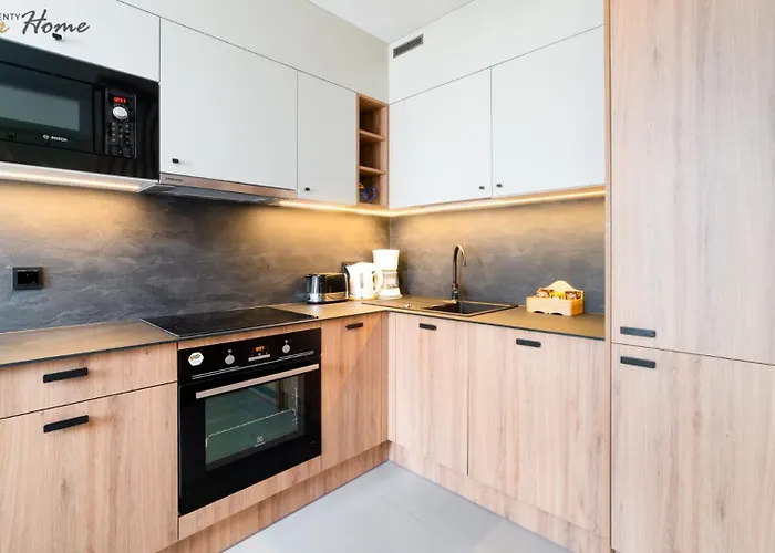 Wonder - Górskie Z Kominkami, Bezpłatnym Parkingiem I Placem Zabaw Na Terenie Kompleksu